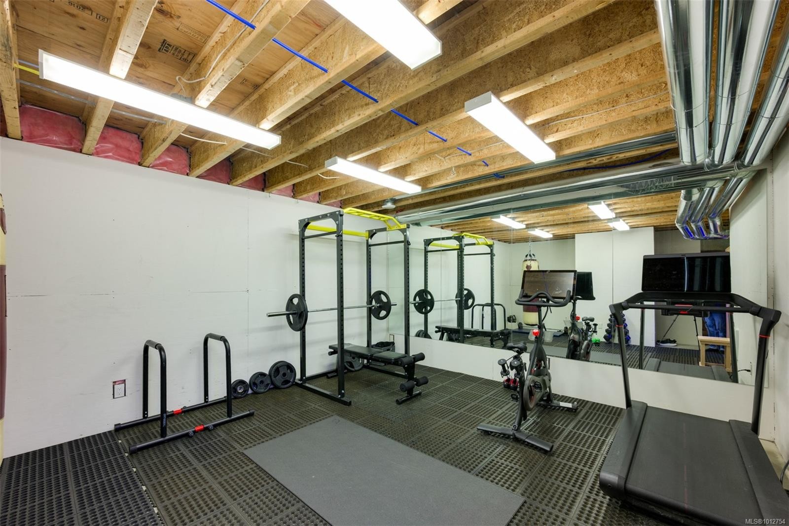 1701 Texada Terr, North Saanich, BC