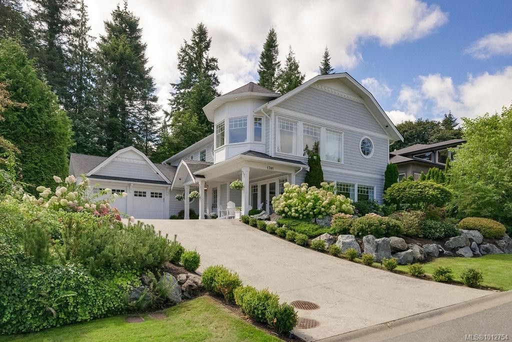 1701 Texada Terr, North Saanich, BC