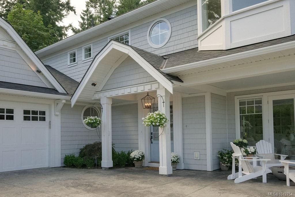 1701 Texada Terr, North Saanich, BC