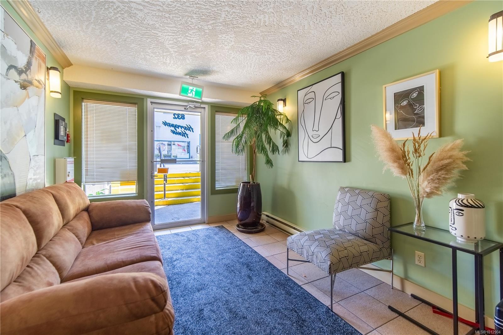 304-832 Fisgard St, Victoria, BC - Indoor
