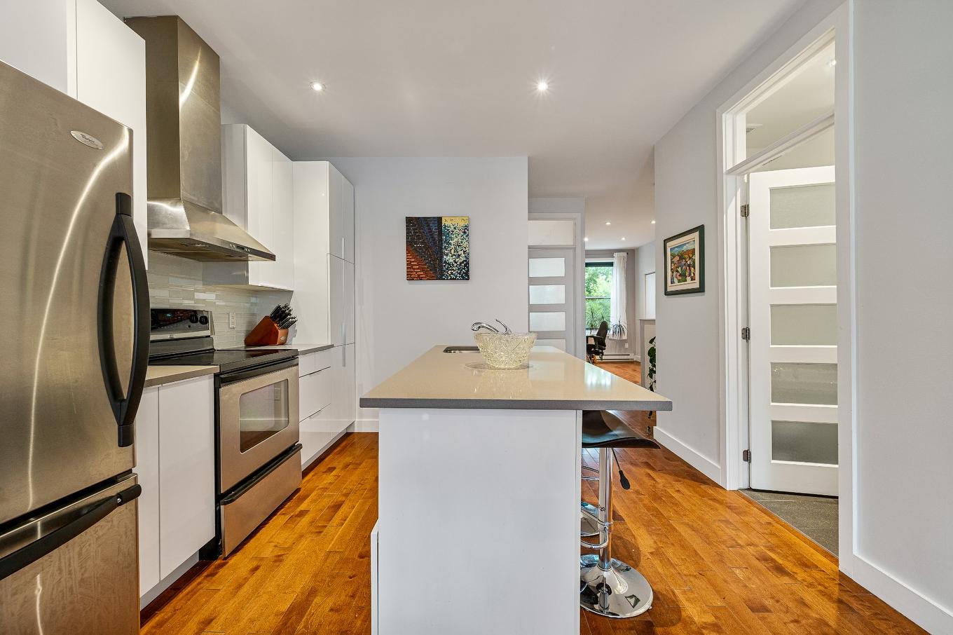 Cuisine - 2674 Av. D'Orléans, Montréal (Mercier/Hochelaga-Maisonneuve), QC - Indoor Photo Showing Kitchen