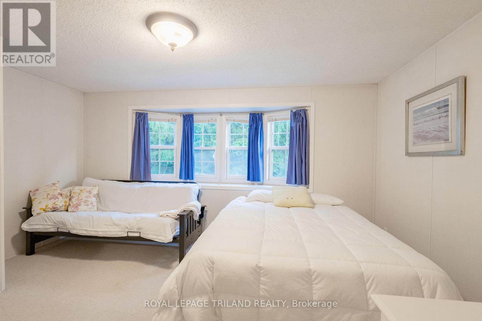 14 Dominican Lane, Bluewater (Hay), ON - Indoor Photo Showing Bedroom