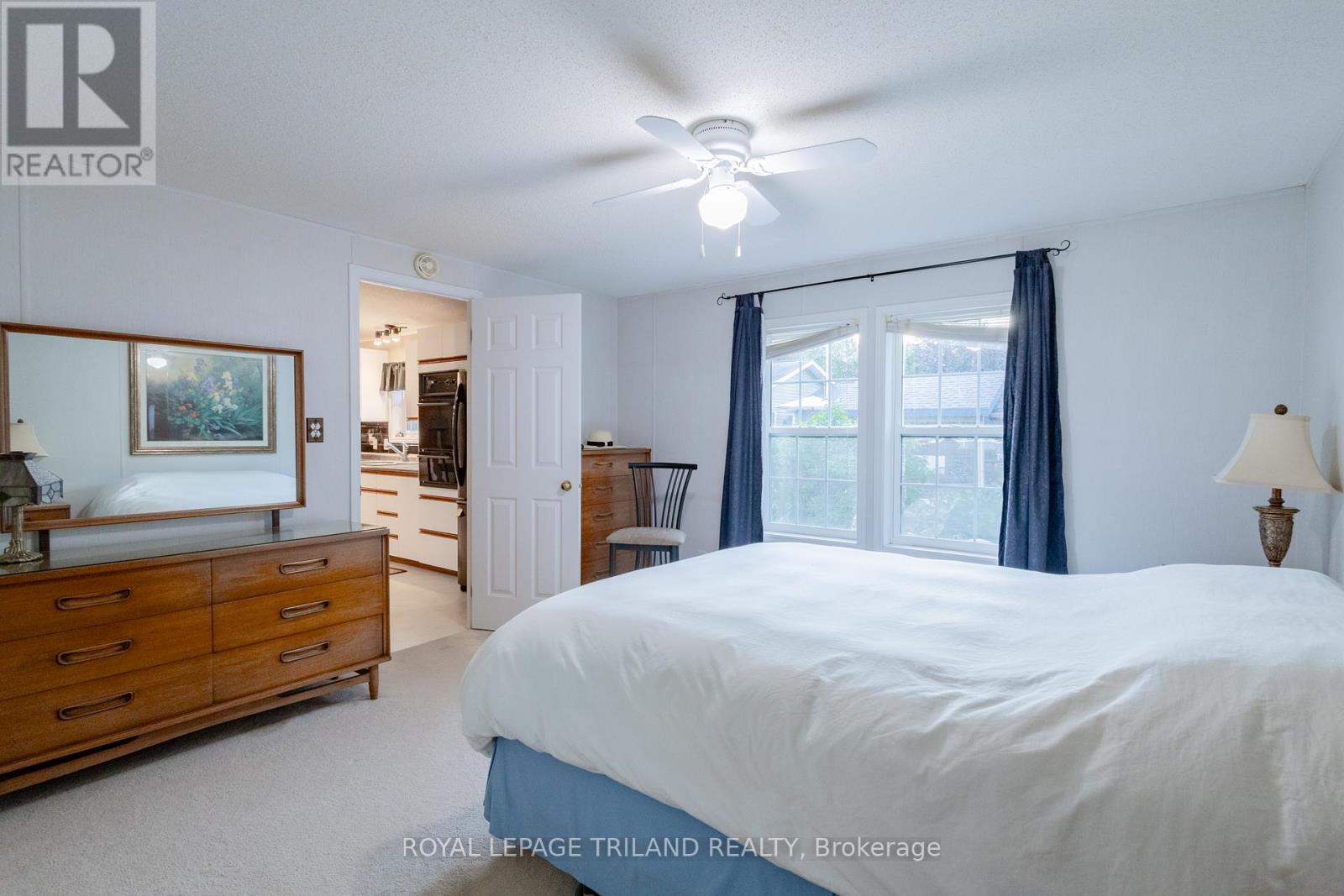14 Dominican Lane, Bluewater (Hay), ON - Indoor Photo Showing Bedroom