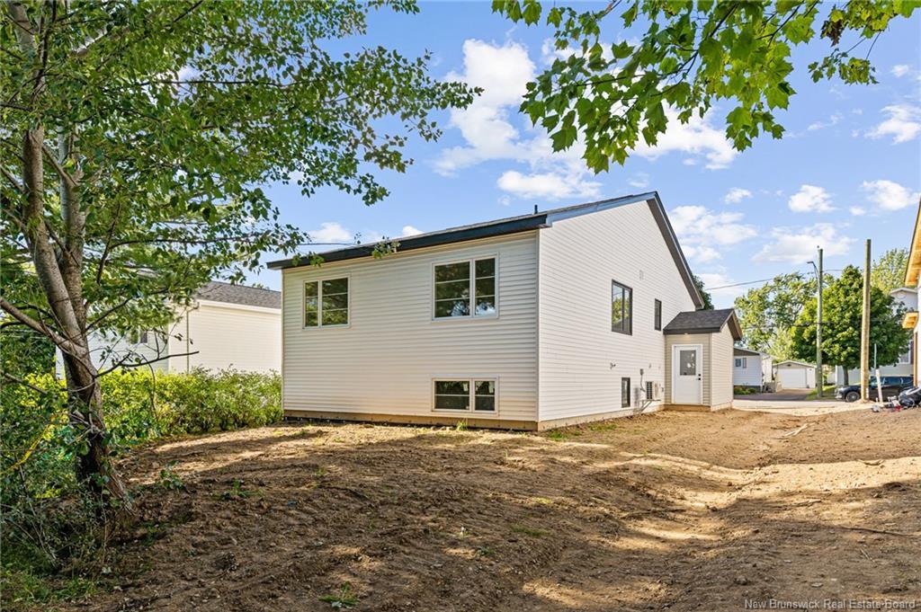 220 Gould St, Dieppe, NB