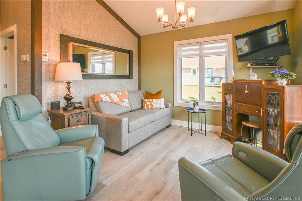 22 Rue De La Baie St, Tracadie, NB