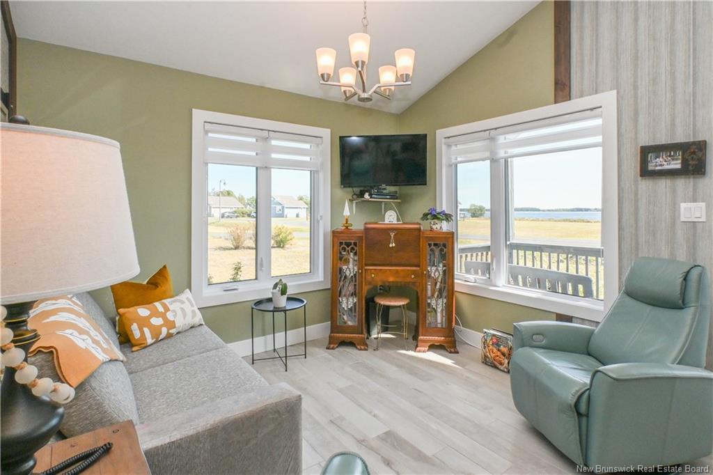 22 Rue De La Baie St, Tracadie, NB