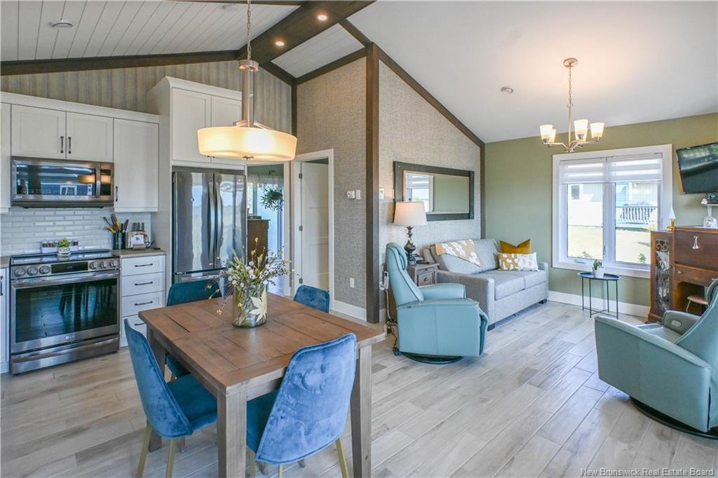 22 Rue De La Baie St, Tracadie, NB