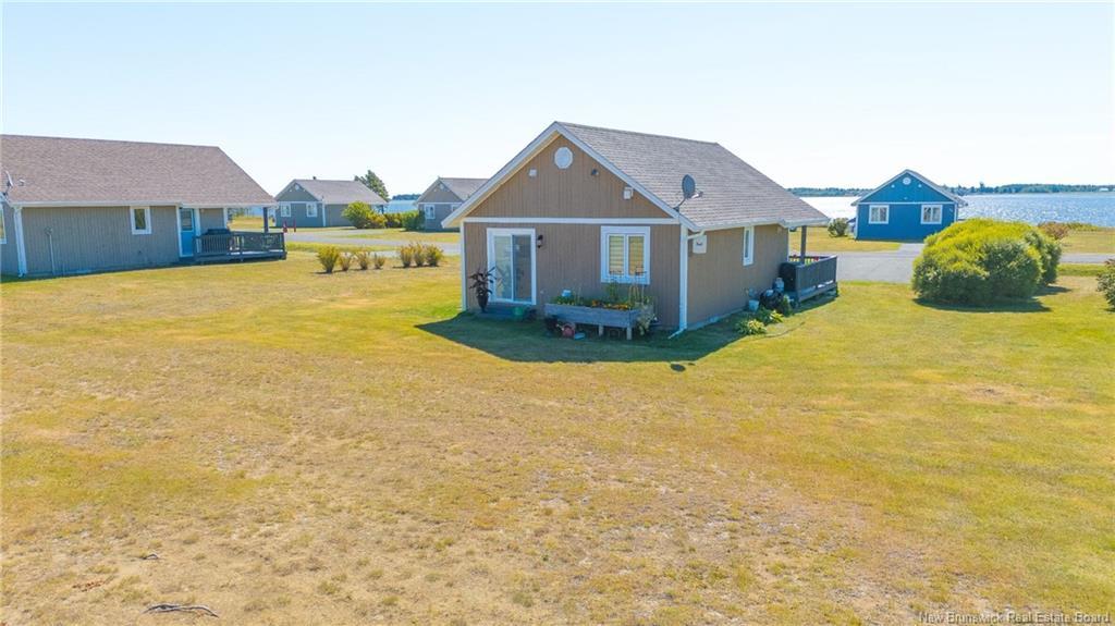 22 Rue De La Baie St, Tracadie, NB