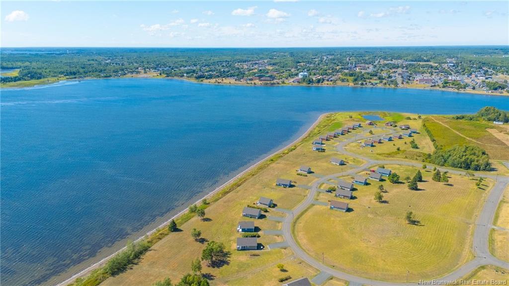 22 Rue De La Baie St, Tracadie, NB