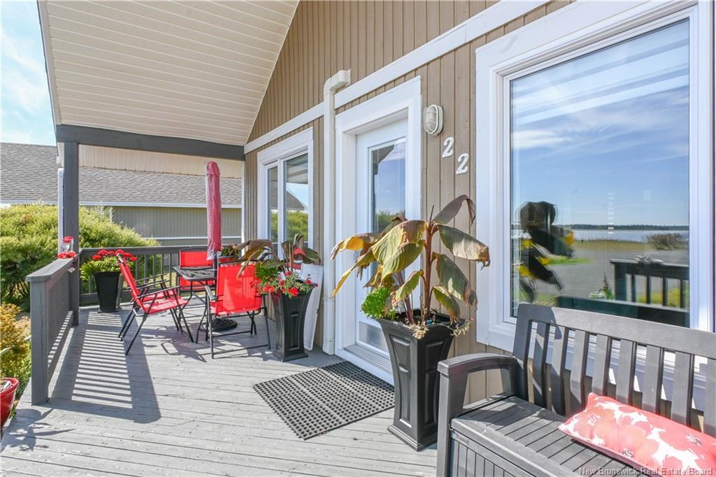 22 Rue De La Baie St, Tracadie, NB