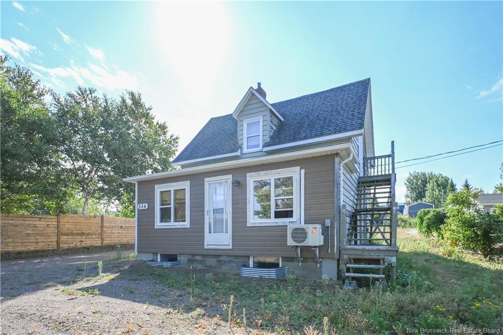 336 Saint-Pierre O. Blvd, Caraquet, NB