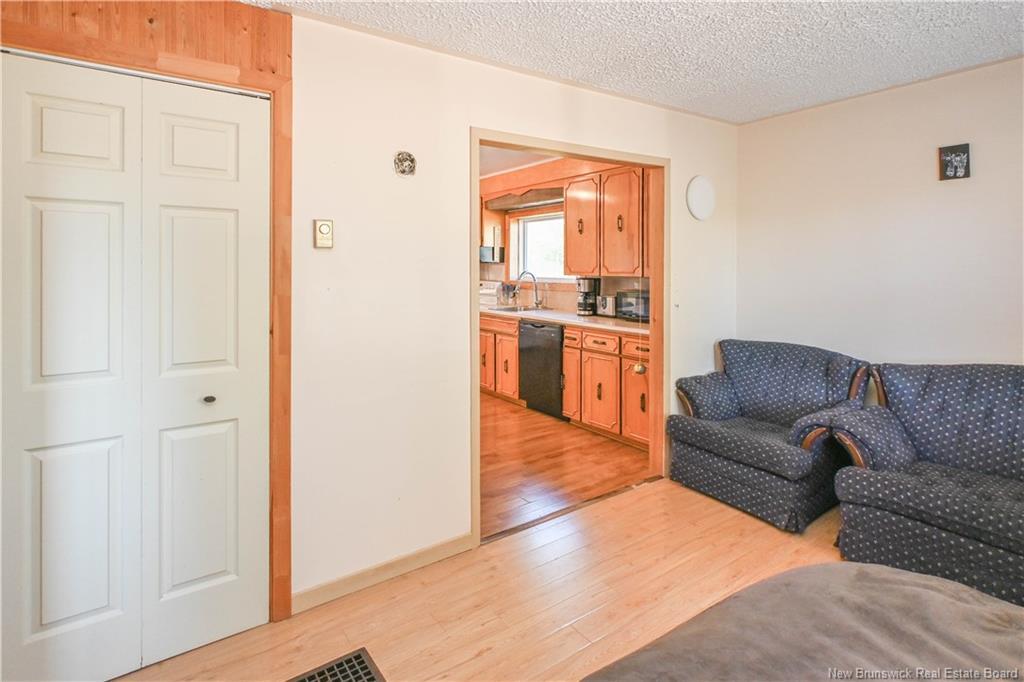 336 Saint-Pierre O. Blvd, Caraquet, NB