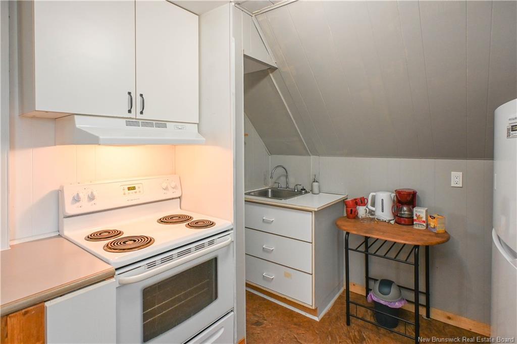 336 Saint-Pierre O. Blvd, Caraquet, NB