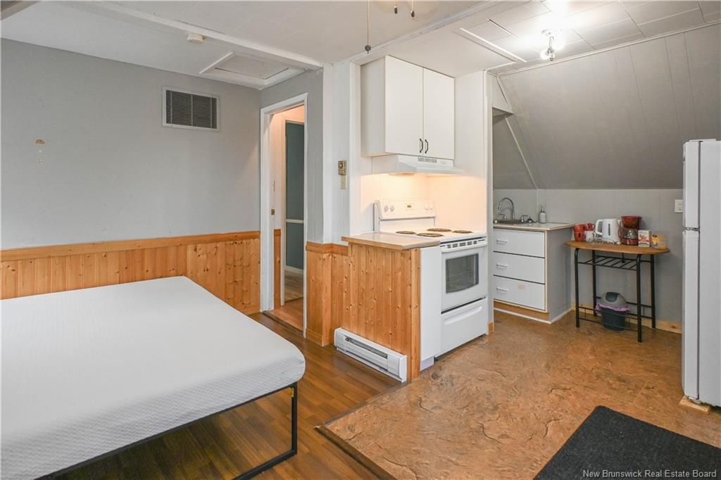 336 Saint-Pierre O. Blvd, Caraquet, NB