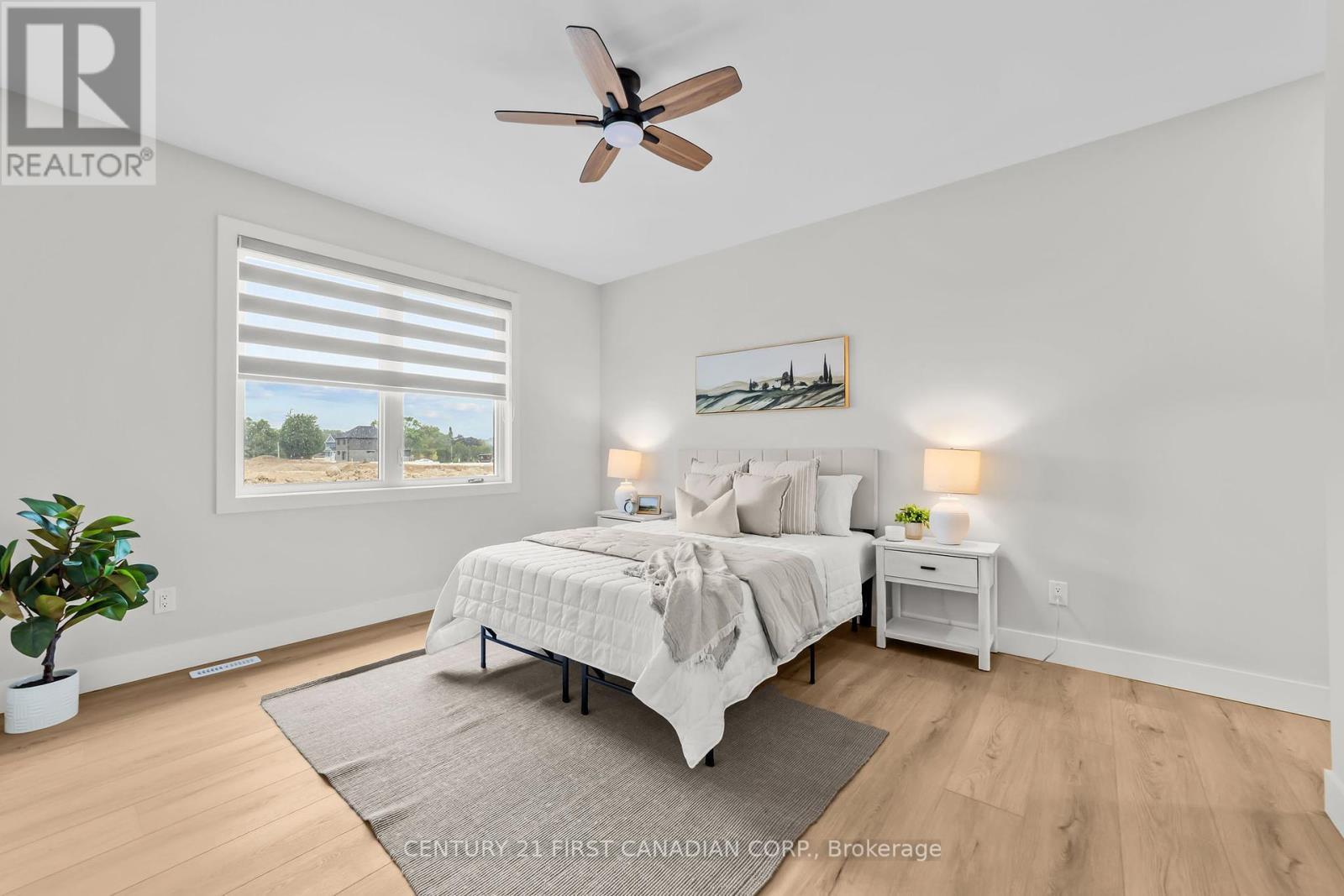 11 Sheldabren Street, North Middlesex (Ailsa Craig), ON - Indoor Photo Showing Bedroom
