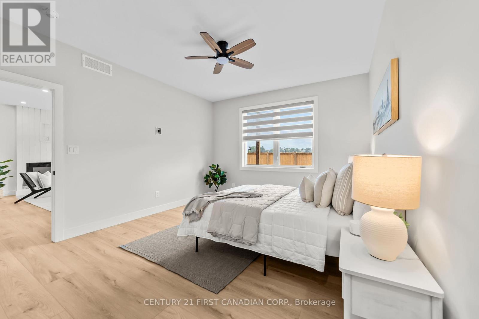 11 Sheldabren Street, North Middlesex (Ailsa Craig), ON - Indoor Photo Showing Bedroom