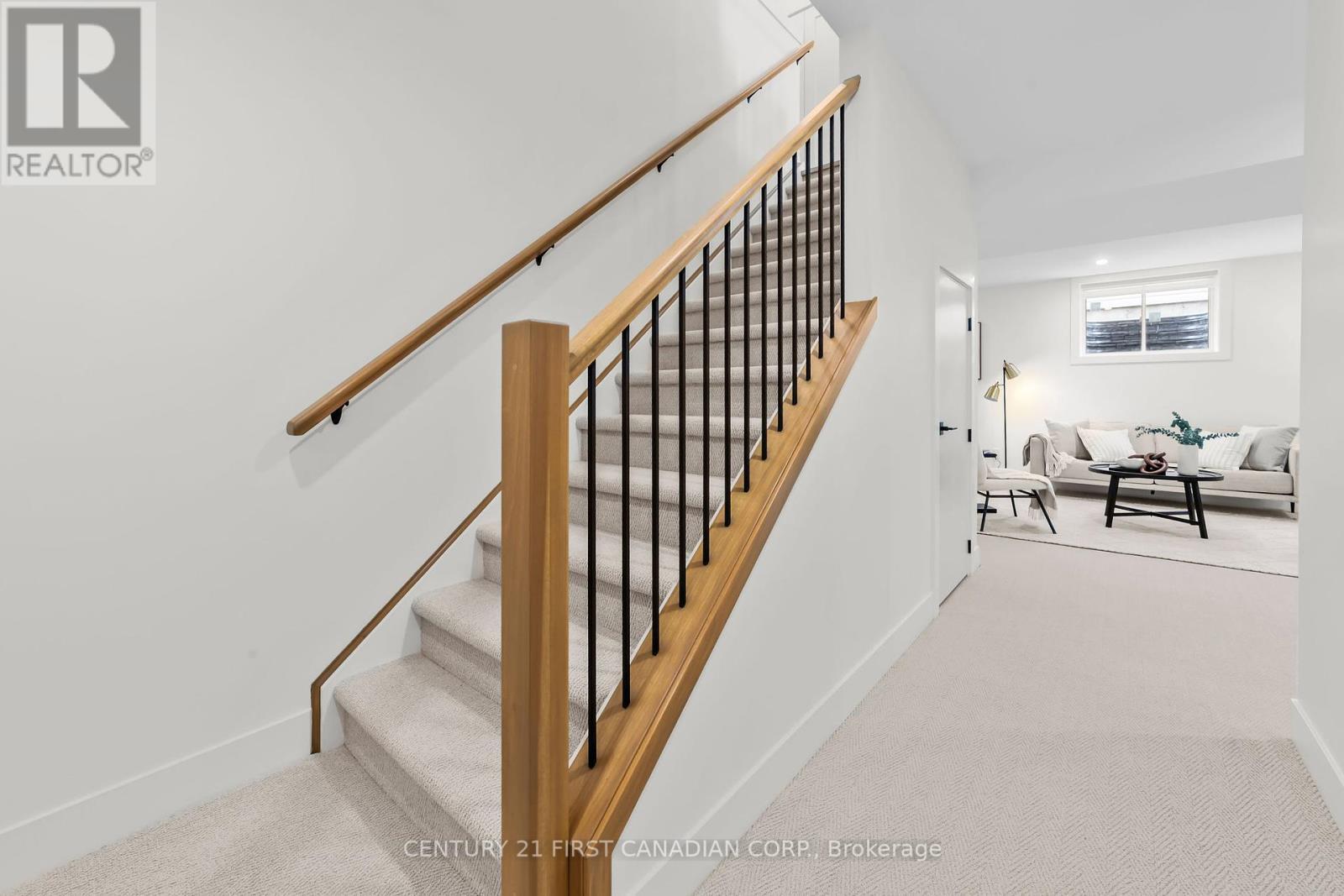 11 Sheldabren Street, North Middlesex (Ailsa Craig), ON - Indoor Photo Showing Other Room