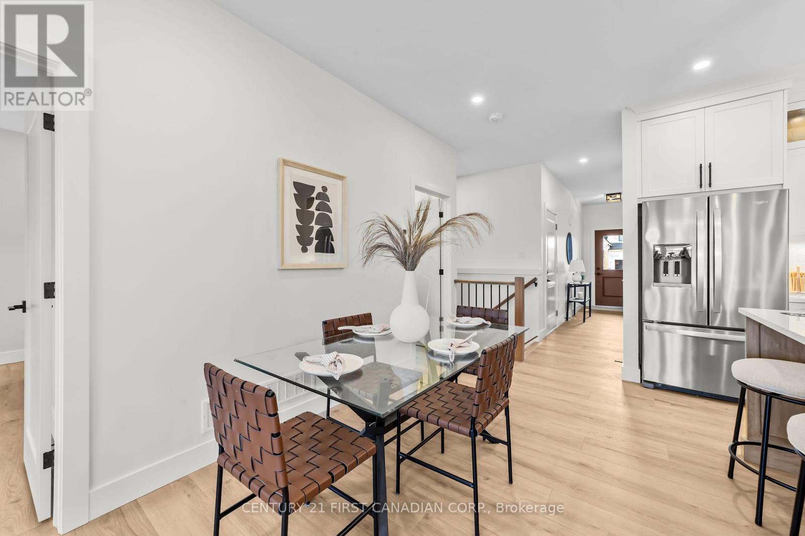 11 Sheldabren Street, North Middlesex (Ailsa Craig), ON - Indoor Photo Showing Dining Room
