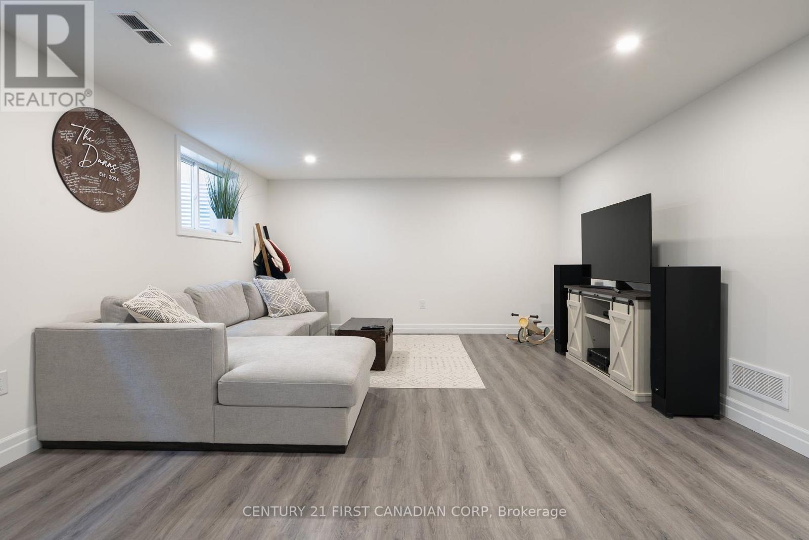 19 - 159 Collins Way, Strathroy-Caradoc (Se), ON - Indoor