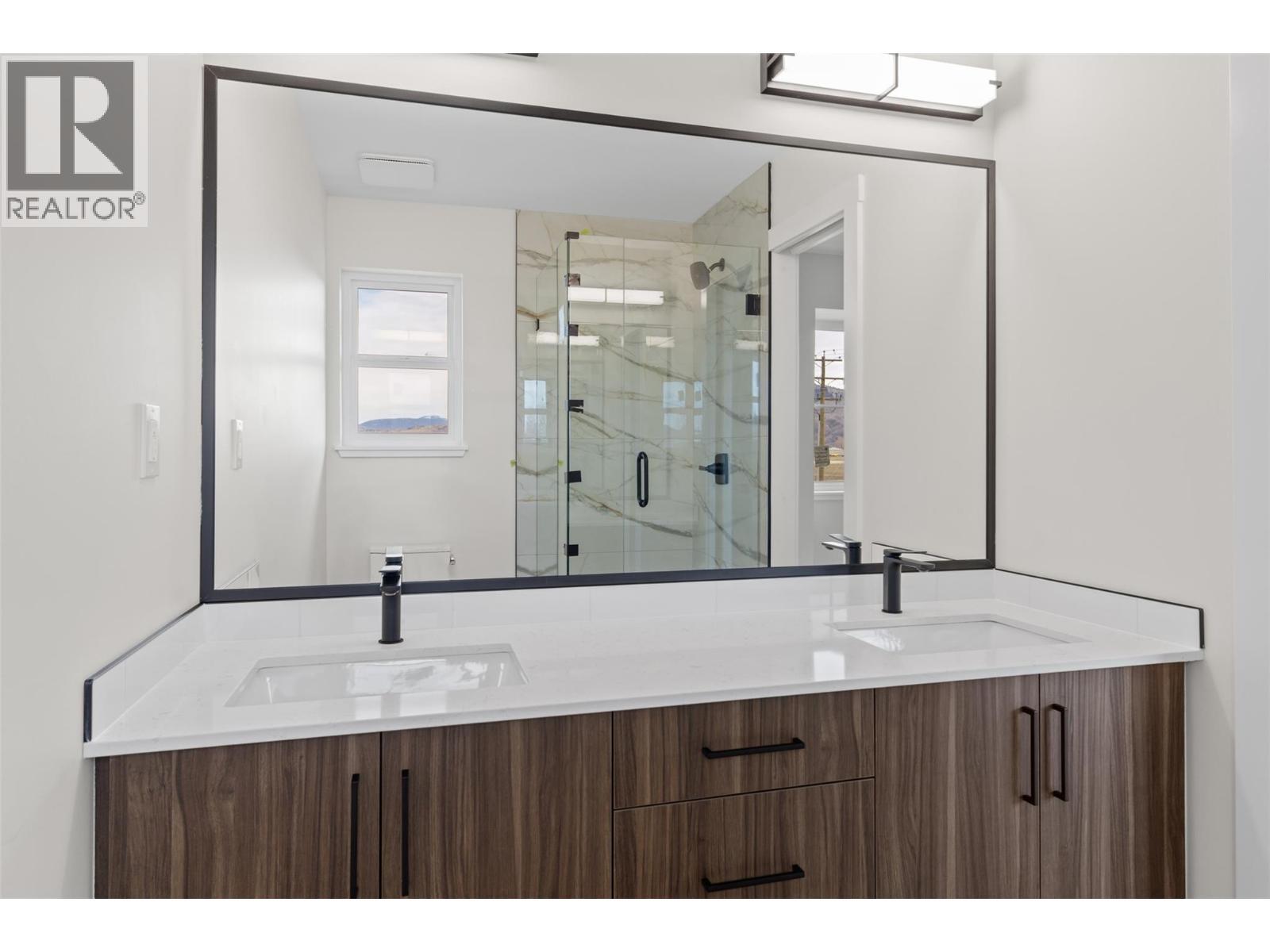 2686 Tranquille Road Unit# 118, Kamloops, BC - Indoor Photo Showing Bathroom