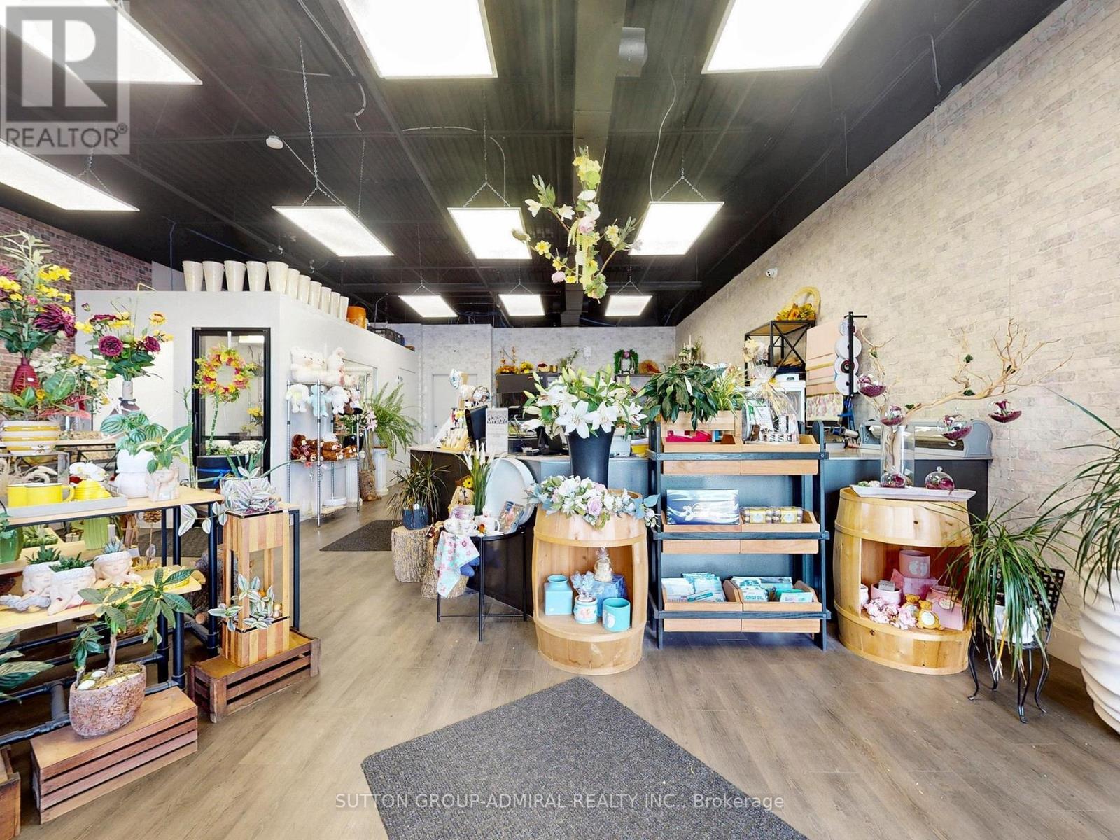 5731 Hwy 7, Vaughan, ON