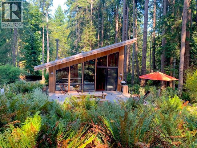 1590/94 Vancouver Blvd, Savary Island, BC - Outdoor With Deck Patio Veranda