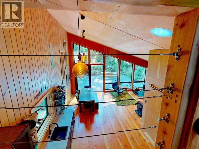 1590/94 Vancouver Blvd, Savary Island, BC - Indoor Photo Showing Other Room