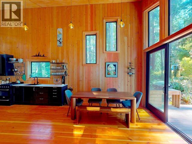 1590/94 Vancouver Blvd, Savary Island, BC - Indoor