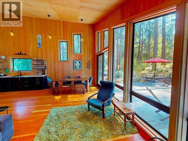 1590/94 Vancouver Blvd, Savary Island, BC - Indoor