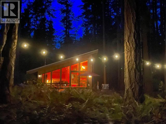 1590/94 Vancouver Blvd, Savary Island, BC - Indoor