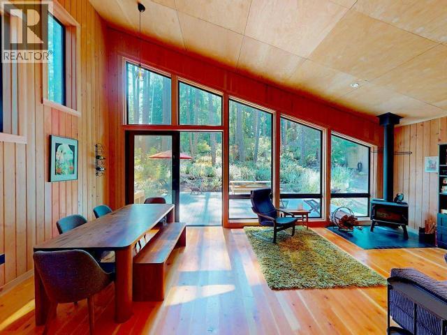 1590/94 Vancouver Blvd, Savary Island, BC - Indoor