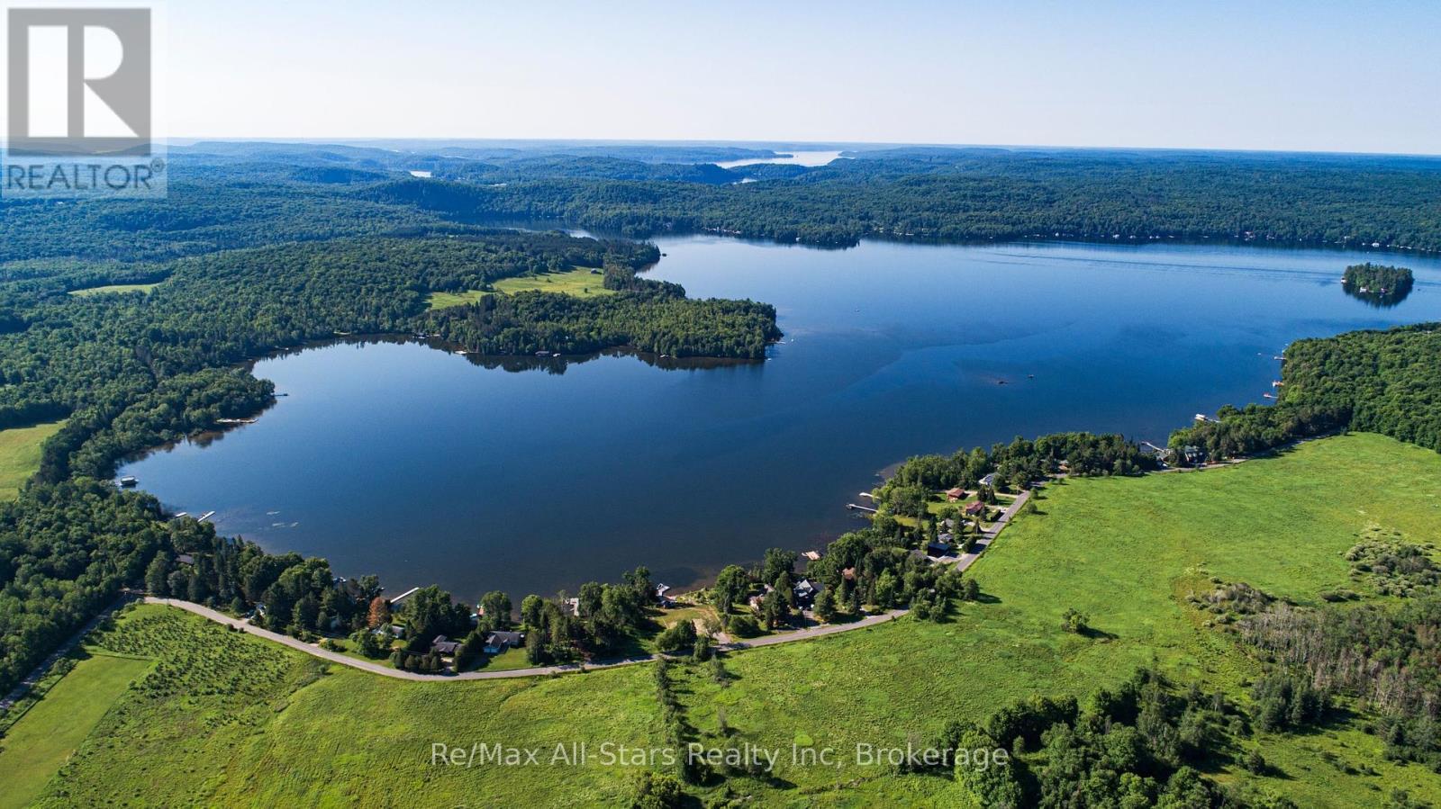 A Tally Ho Winter Park Road, Lake Of Bays (Sinclair), ON