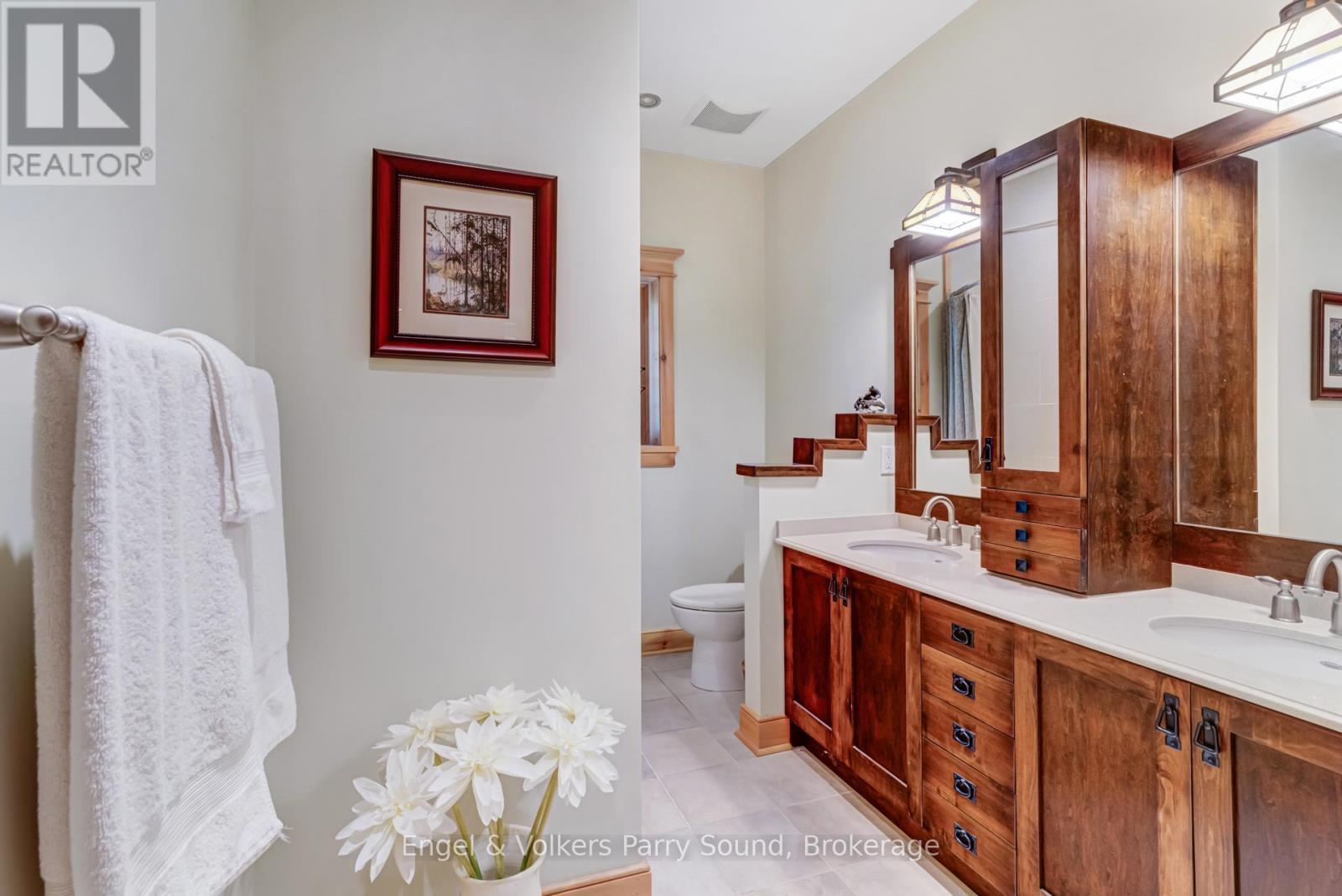 35 Shakell Road, Whitestone (Dunchurch), ON - Indoor Photo Showing Bathroom