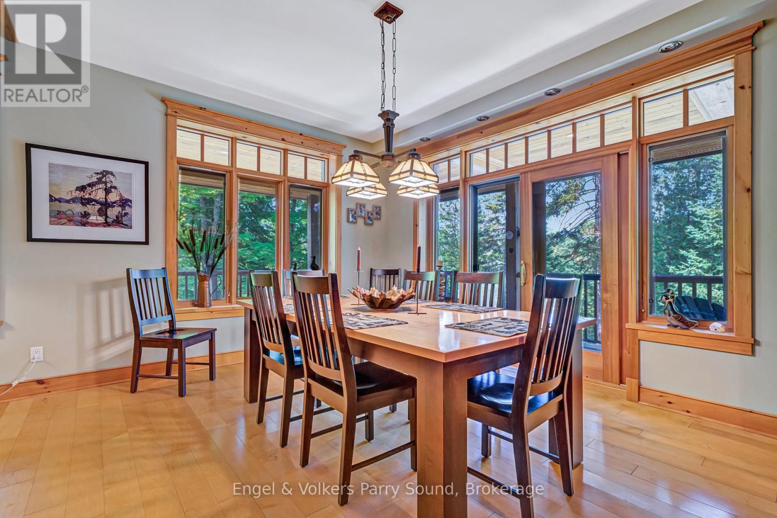 35 Shakell Road, Whitestone (Dunchurch), ON - Indoor Photo Showing Dining Room