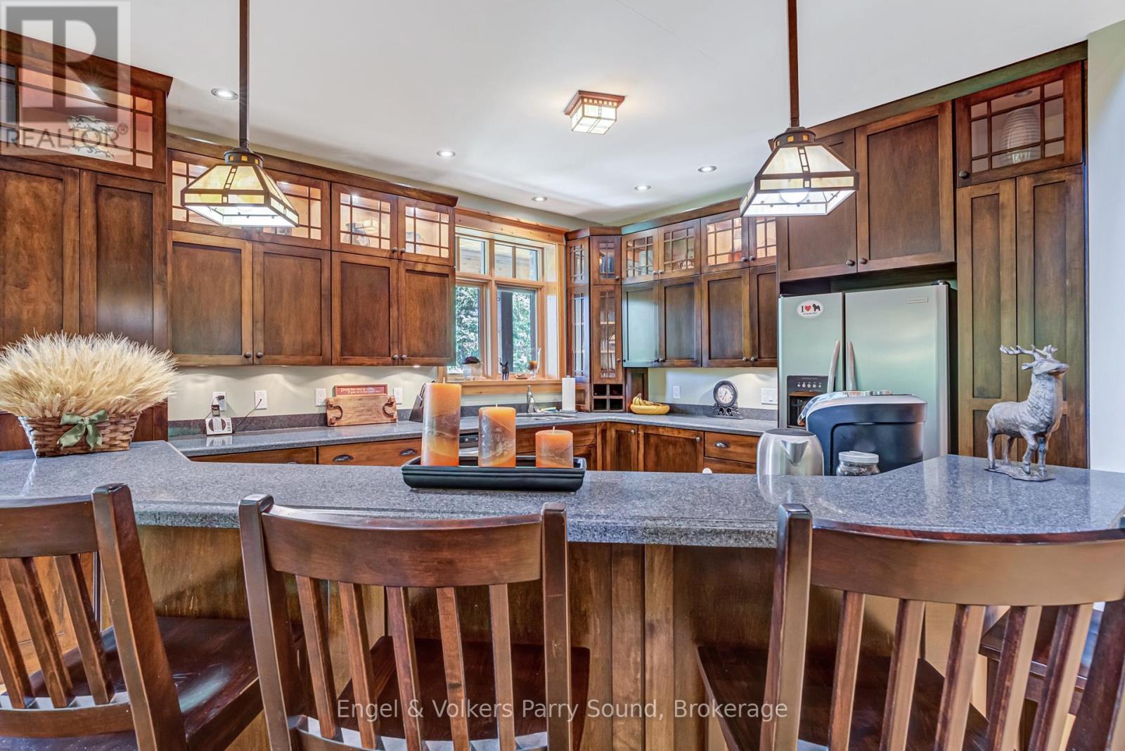 35 Shakell Road, Whitestone (Dunchurch), ON - Indoor Photo Showing Other Room