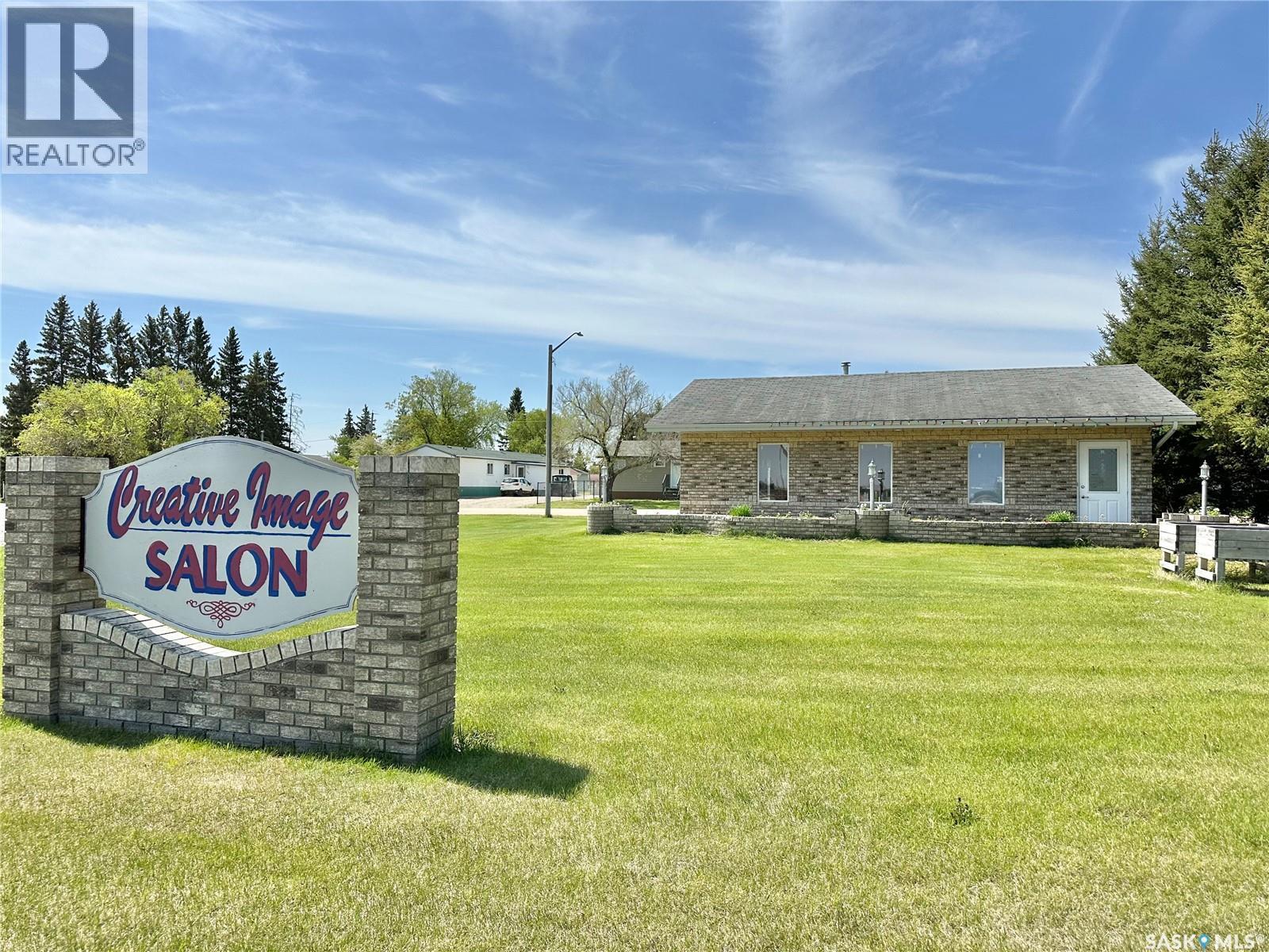 221 Highway Avenue W, Debden, SK
