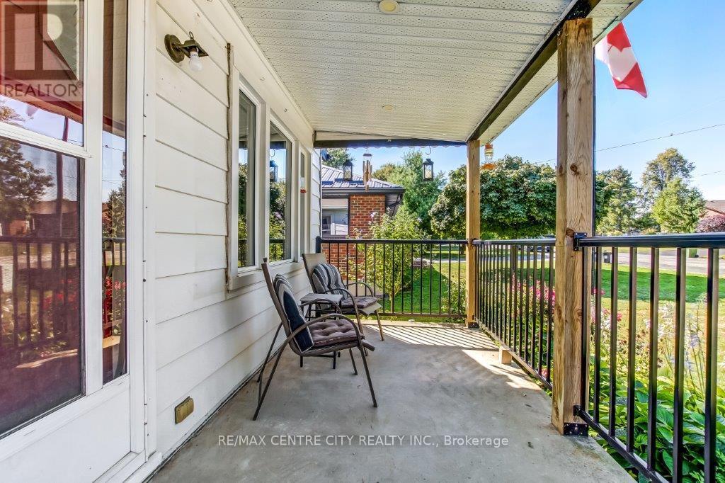 26 Brock Street, St. Thomas, ON - Outdoor With Deck Patio Veranda With Exterior