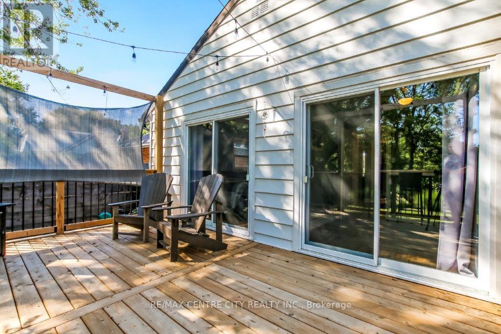 26 Brock Street, St. Thomas, ON - Outdoor With Deck Patio Veranda With Exterior