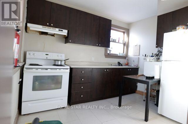 2139 Kingsway Drive, Kitchener, ON