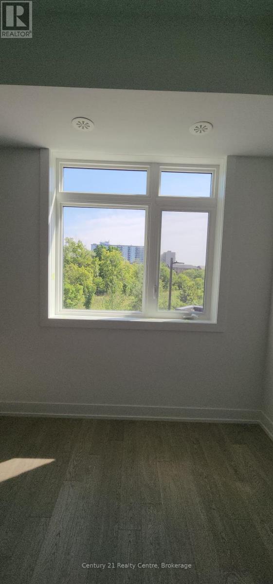 206 - 1115 Douglas Mccurdy Common E, Mississauga, ON - Indoor Photo Showing Other Room