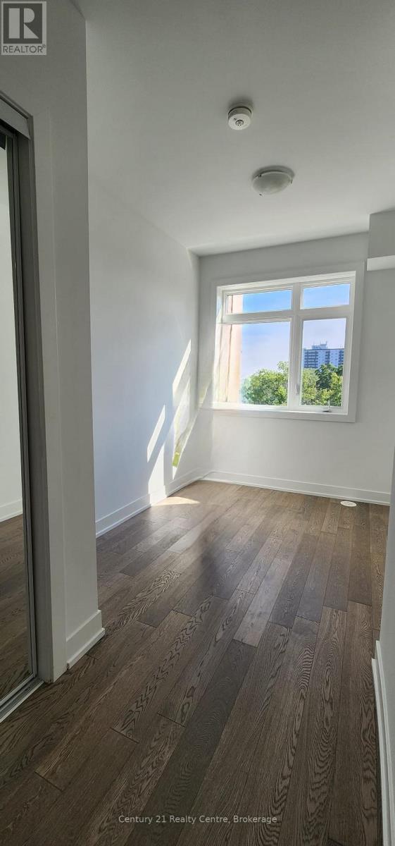 206 - 1115 Douglas Mccurdy Common E, Mississauga, ON - Indoor Photo Showing Other Room