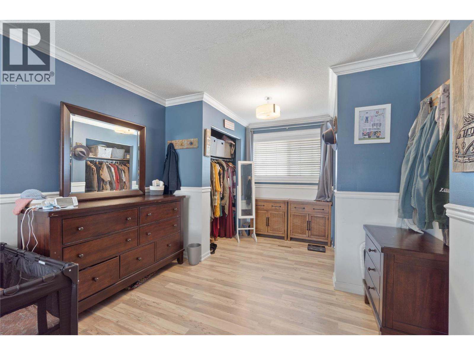 254 Alder Drive, Logan Lake, BC - Indoor Photo Showing Other Room