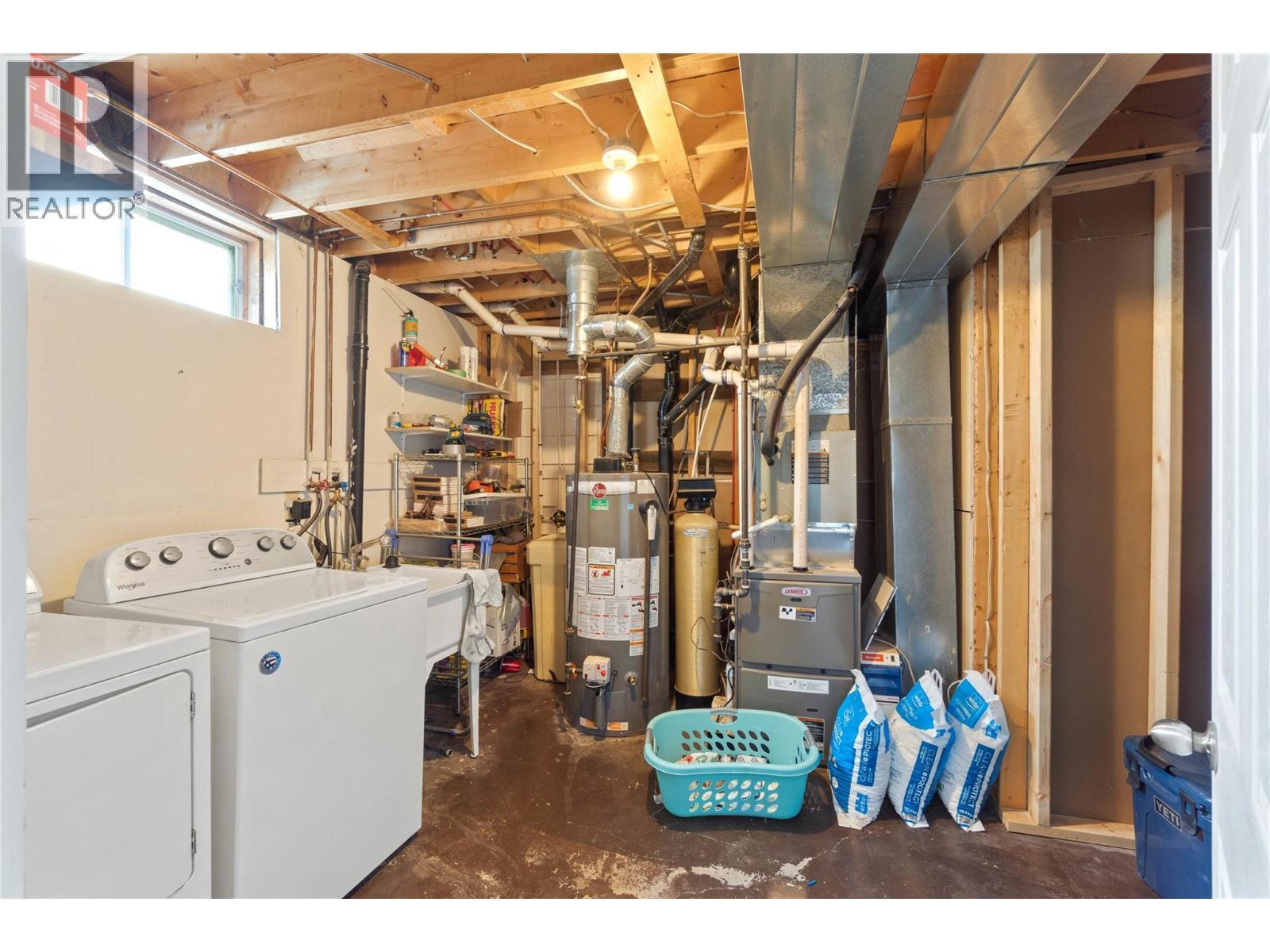 254 Alder Drive, Logan Lake, BC - Indoor