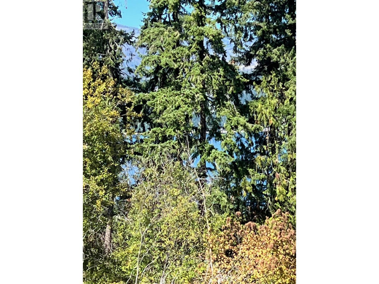 2221 Lakeview Drive, Blind Bay, BC