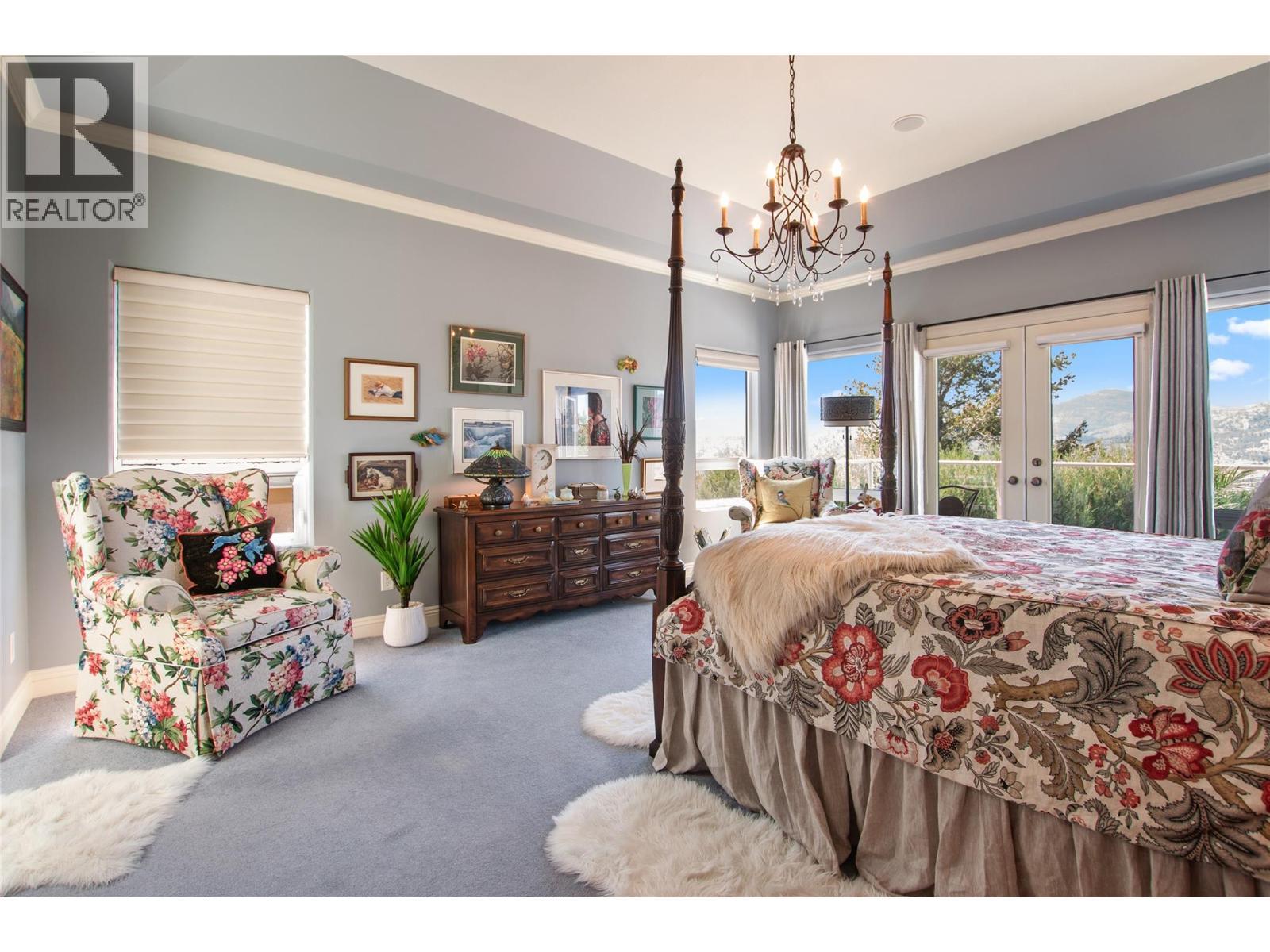 153 Apple Road, Okanagan Falls, BC - Indoor Photo Showing Bedroom