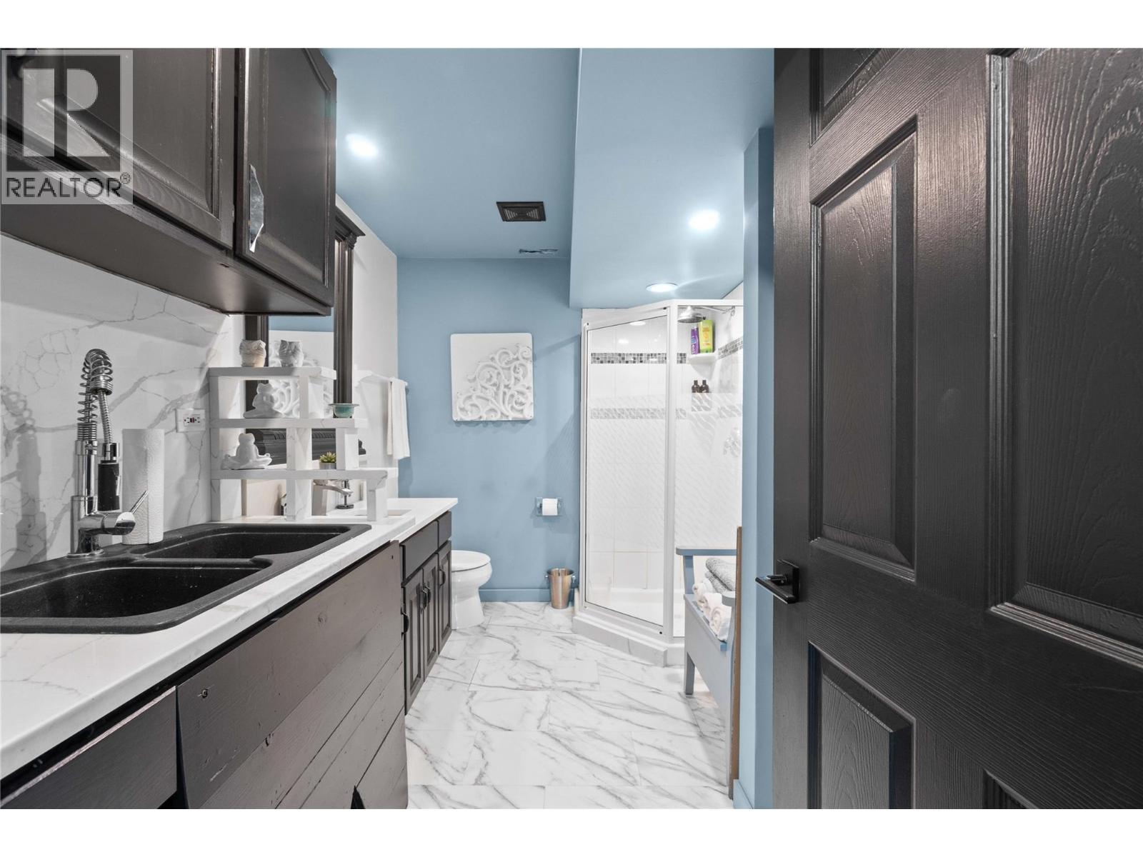 2449 Waverly Place, Blind Bay, BC - Indoor Photo Showing Kitchen With Double Sink