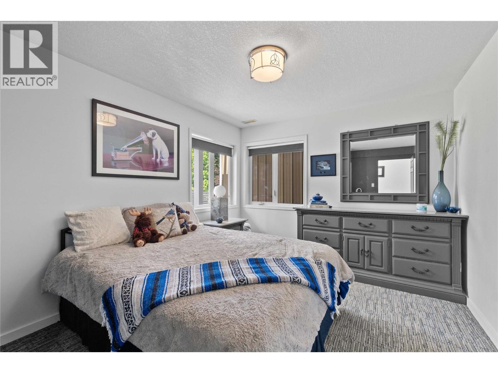 2449 Waverly Place, Blind Bay, BC - Indoor Photo Showing Bedroom