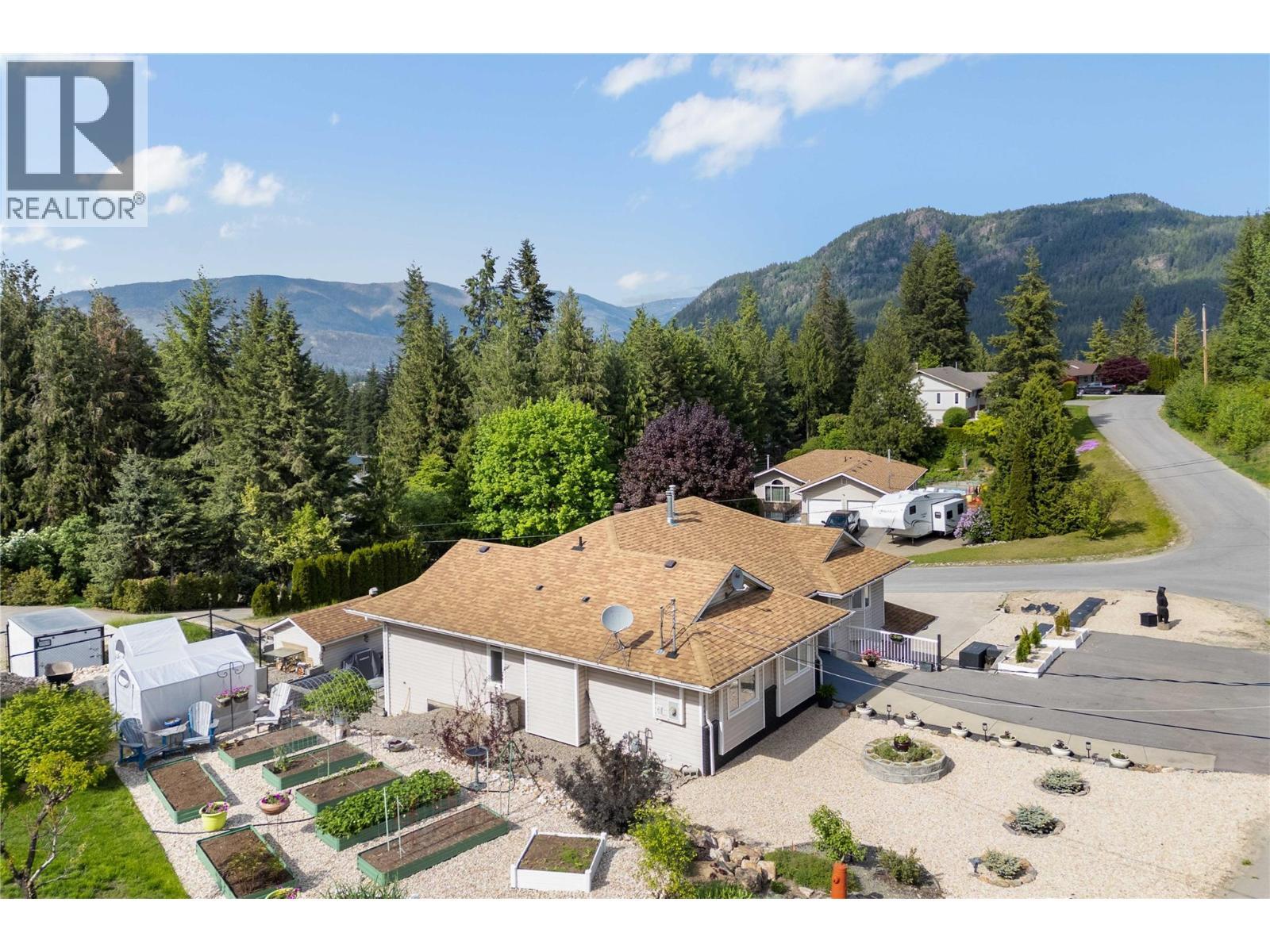 2449 Waverly Place, Blind Bay, BC - Outdoor With View