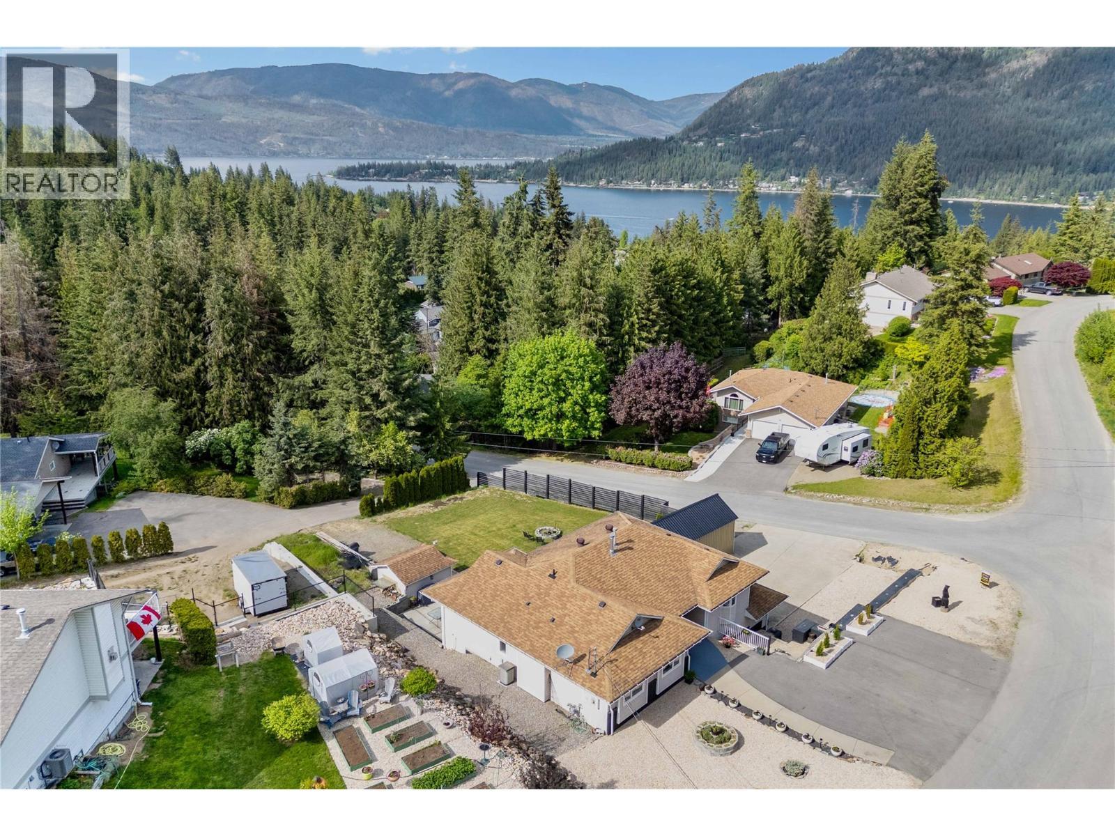 2449 Waverly Place, Blind Bay, BC - Outdoor With View