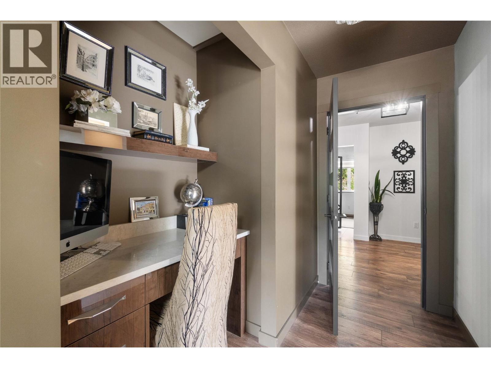 2449 Waverly Place, Blind Bay, BC - Indoor Photo Showing Other Room